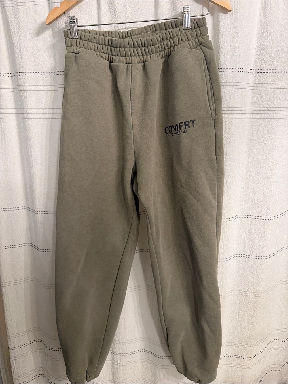 Comfrt Latitude Olive Sweat Joggers sz medium